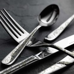 Detail príbora Winnipeg s kvetovým dizajnom